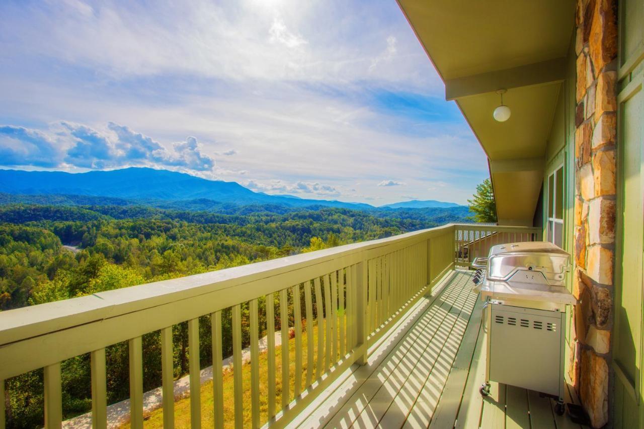 Leconte Mountain Breeze Villa Gatlinburg Exterior photo