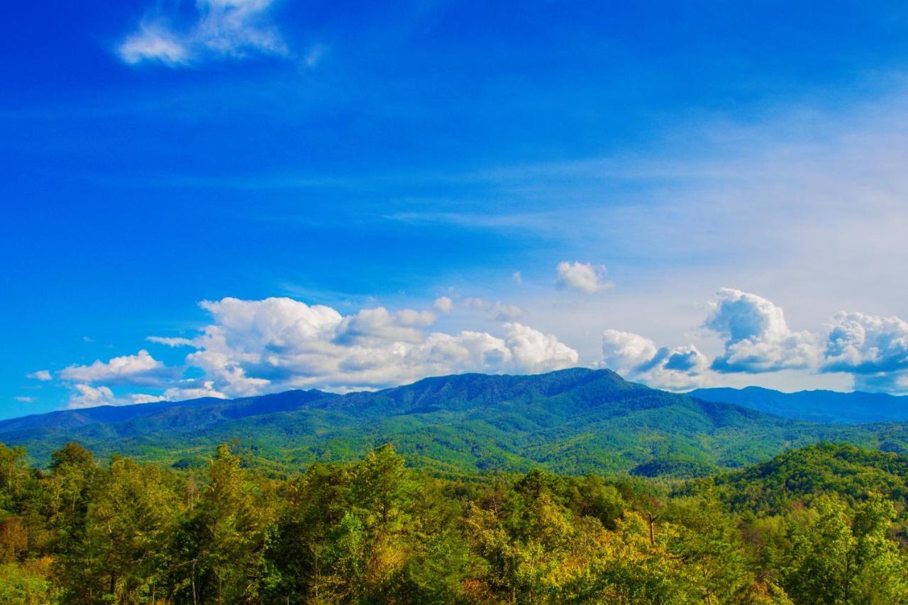 Leconte Mountain Breeze Villa Gatlinburg Exterior photo